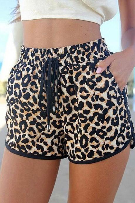 Fashion Leopard Shorts